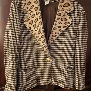 Vintage houndstooth jacket with animal print collar